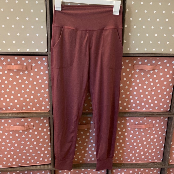 Colorfulkoala jogger leggings - Picture 2 of 5